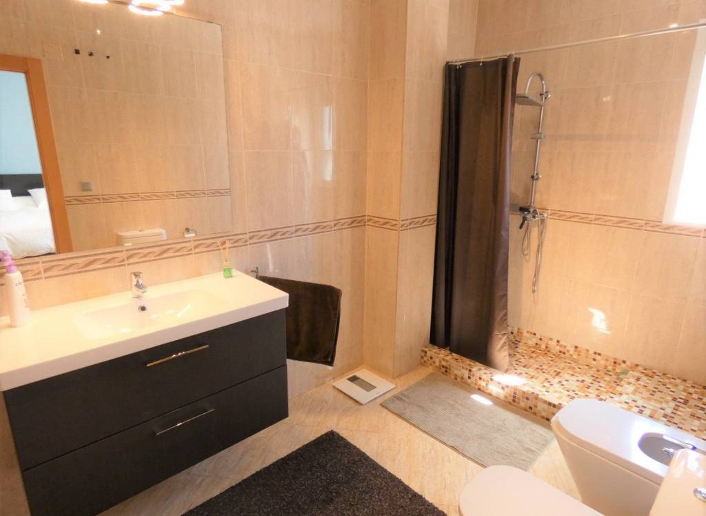 Resale - Townhouse - Los Montesinos