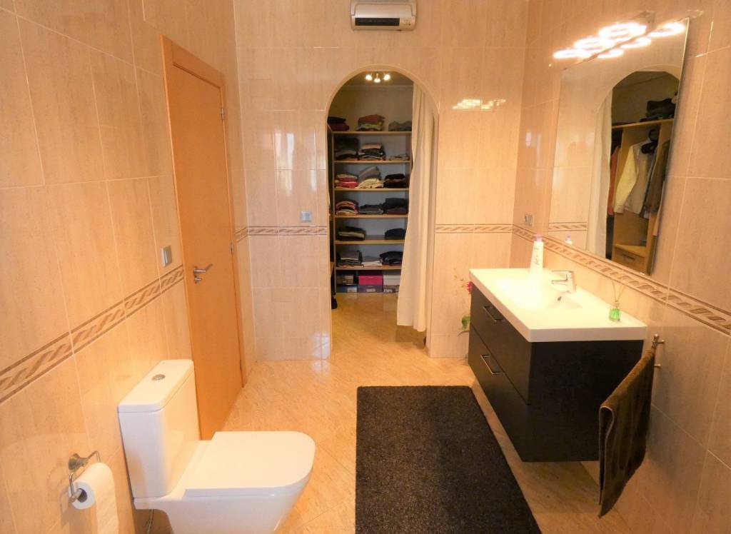 Resale - Townhouse - Los Montesinos