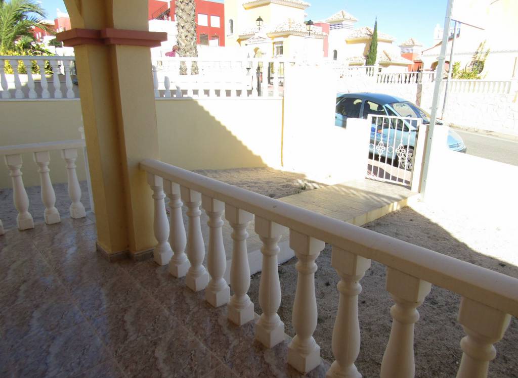 Resale - Townhouse - Villamartin