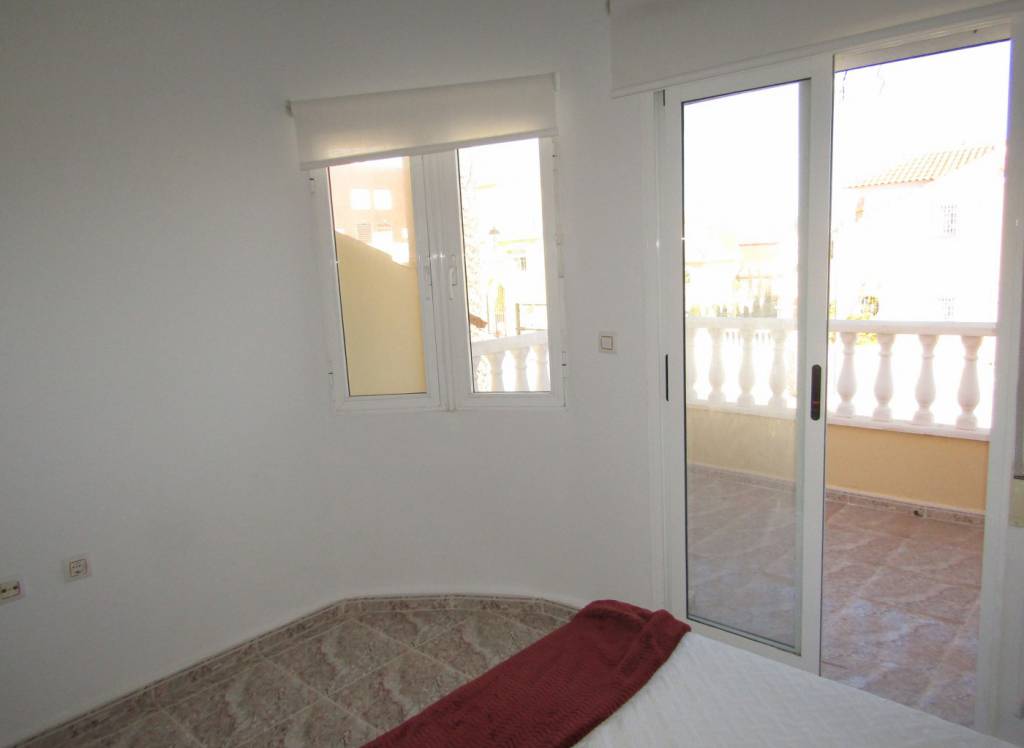 Resale - Townhouse - Villamartin