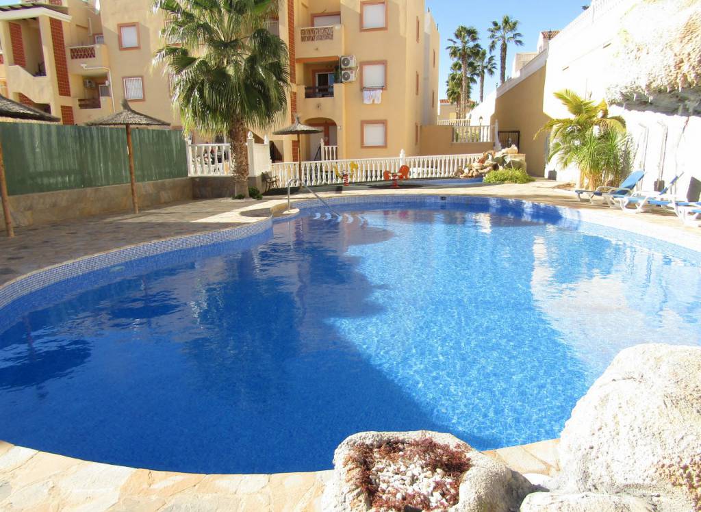 Resale - Townhouse - Villamartin