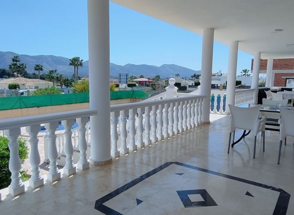 Resale - Villa - ALBIR