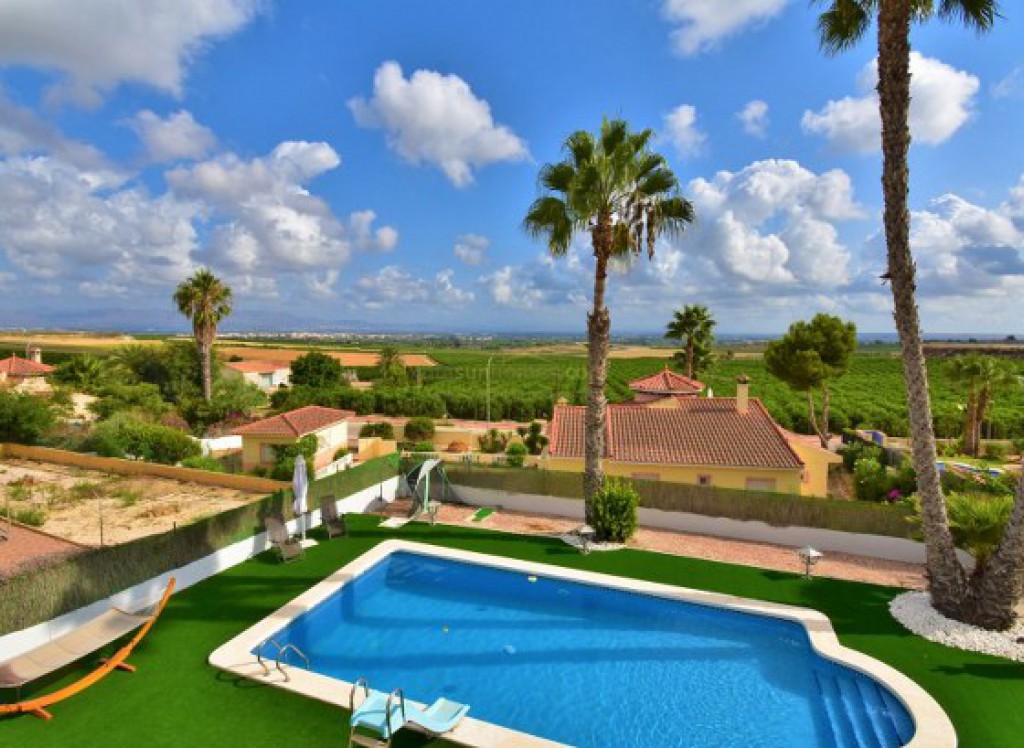 Resale - Villa - Algorfa