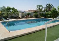 Resale - Villa - Alicante