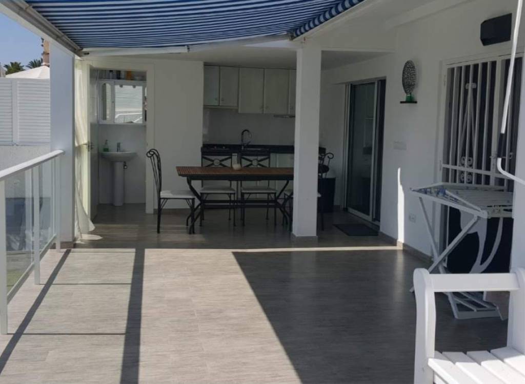 Resale - Villa - Alicante