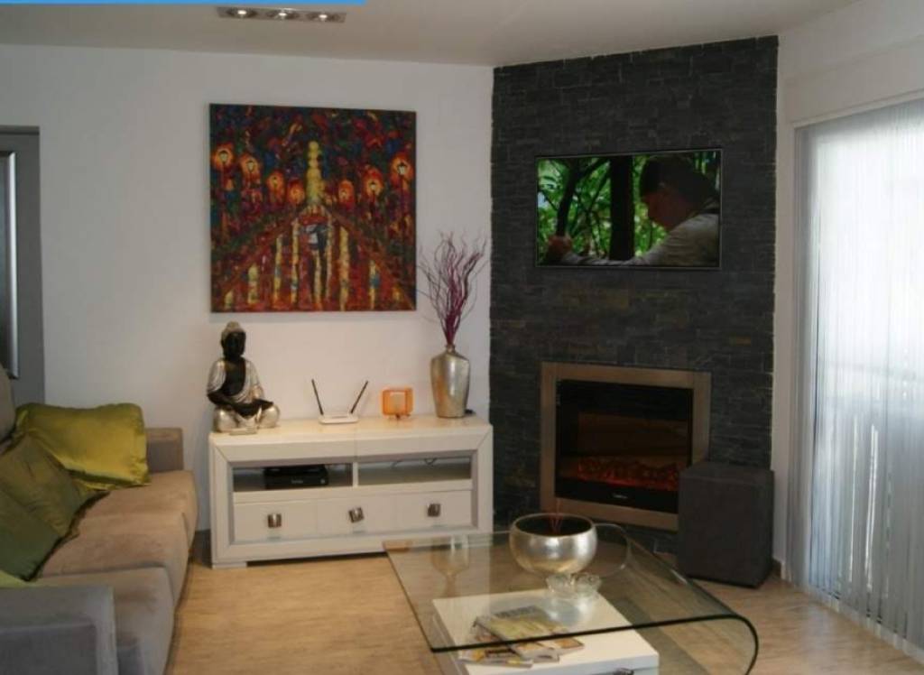 Resale - Villa - Alicante