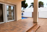 Resale - Villa - Cabo Roig