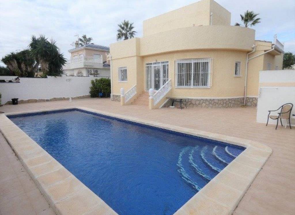Resale - Villa - Ciudad Quesada