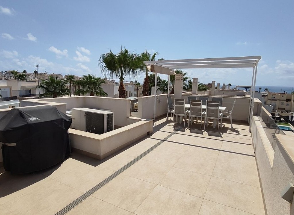 Resale - Villa - La Mata