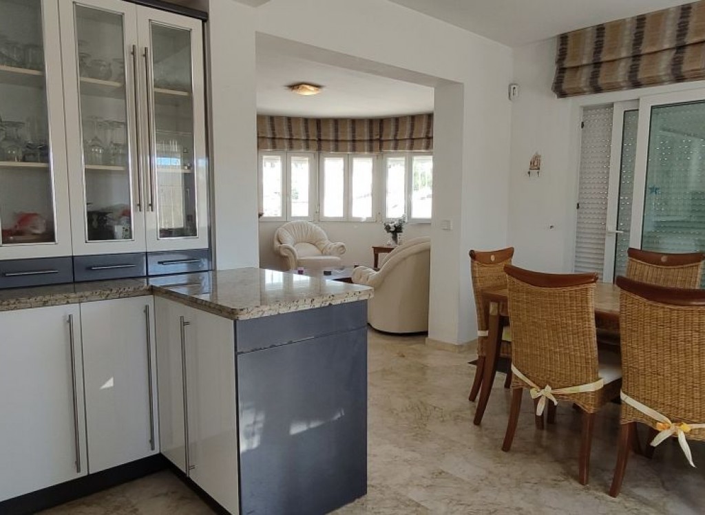 Resale - Villa - Las Ramblas Golf