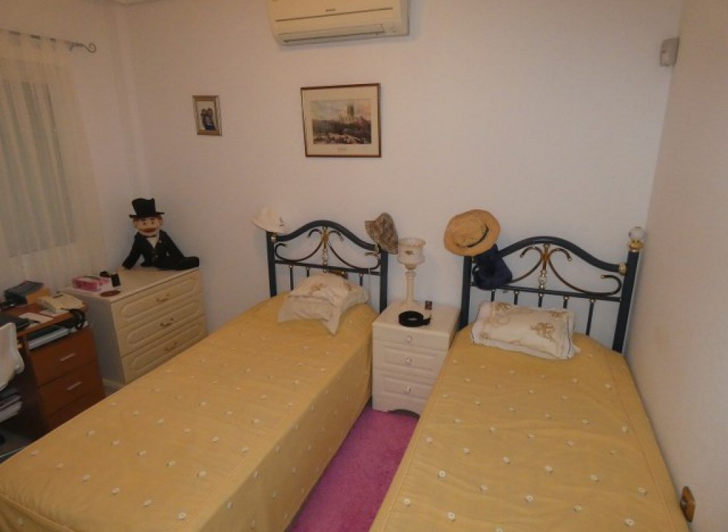 Resale - Villa - Los Montesinos