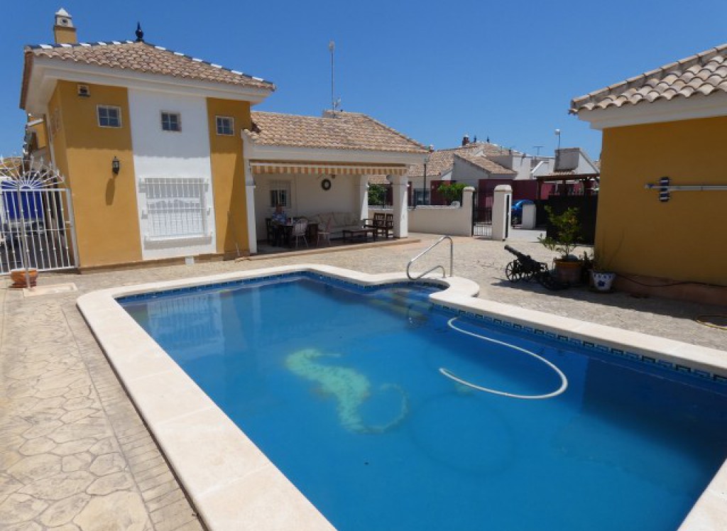 Resale - Villa - Los Montesinos