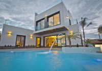 Resale - Villa - Orihuela Costa - Campoamor