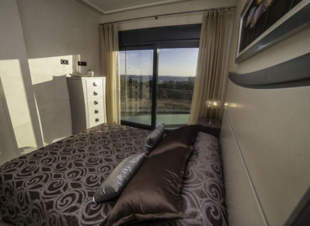 Resale - Villa - Orihuela Costa - Campoamor