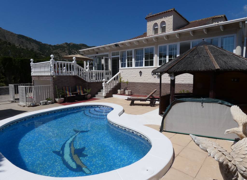 Resale - Villa - Orihuela