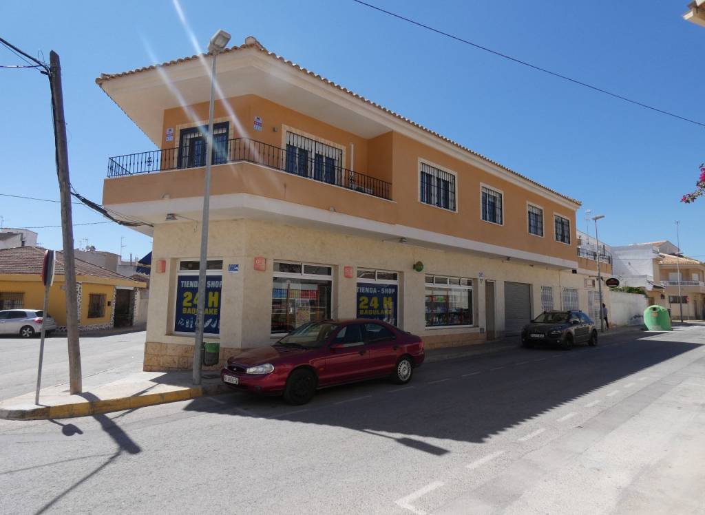 Venta - Casa adosada - Los Montesinos