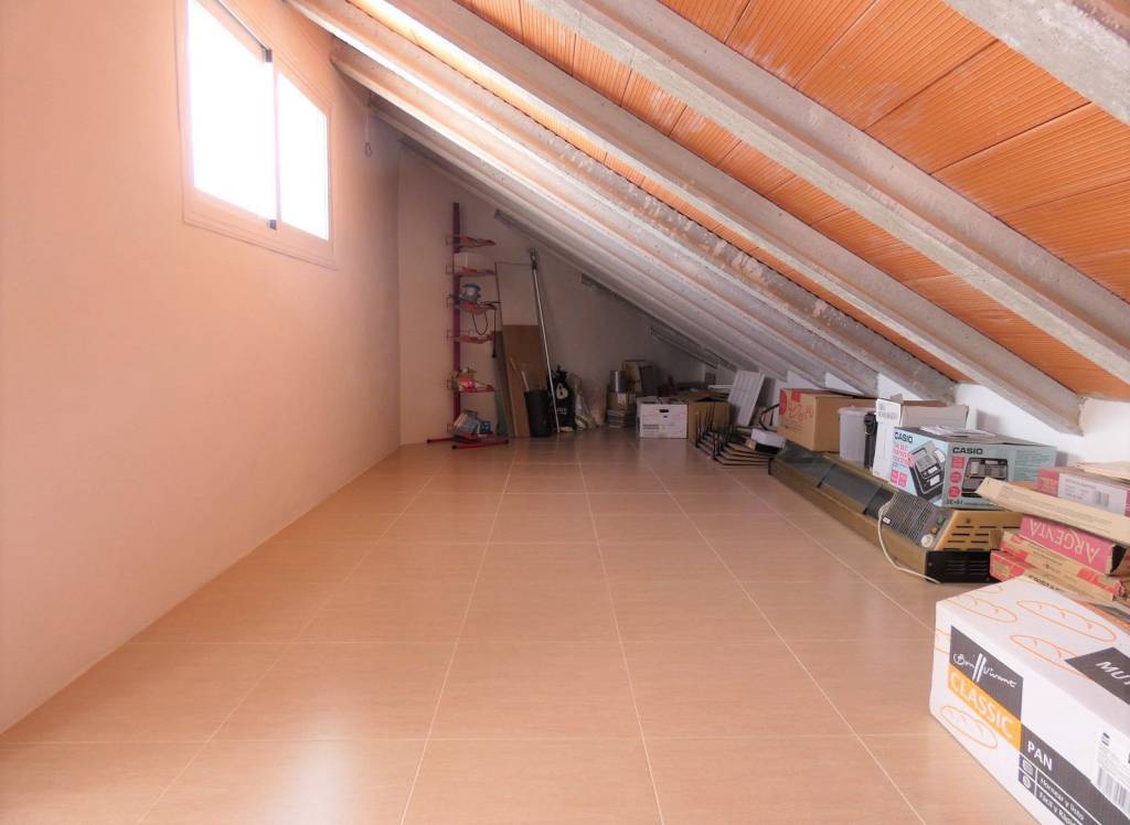 Venta - Casa adosada - Los Montesinos