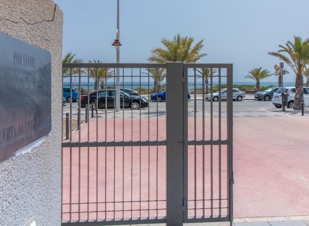 Venta - Departamento - Arenales del sol - Calle albacete