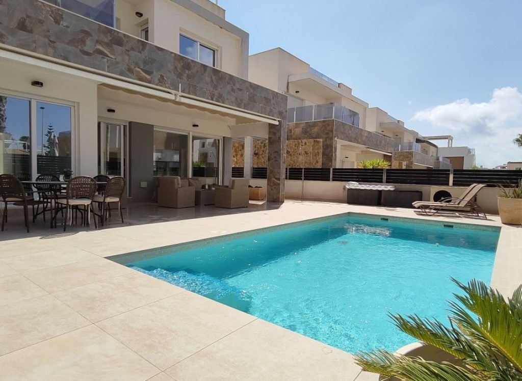 Venta - Villa - La Mata